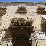 Casa Della Maestranza In Ortigia